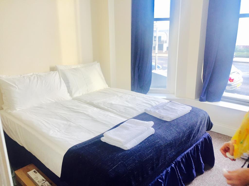 Pier 61 Guest Accommodation Hastings Buitenkant foto