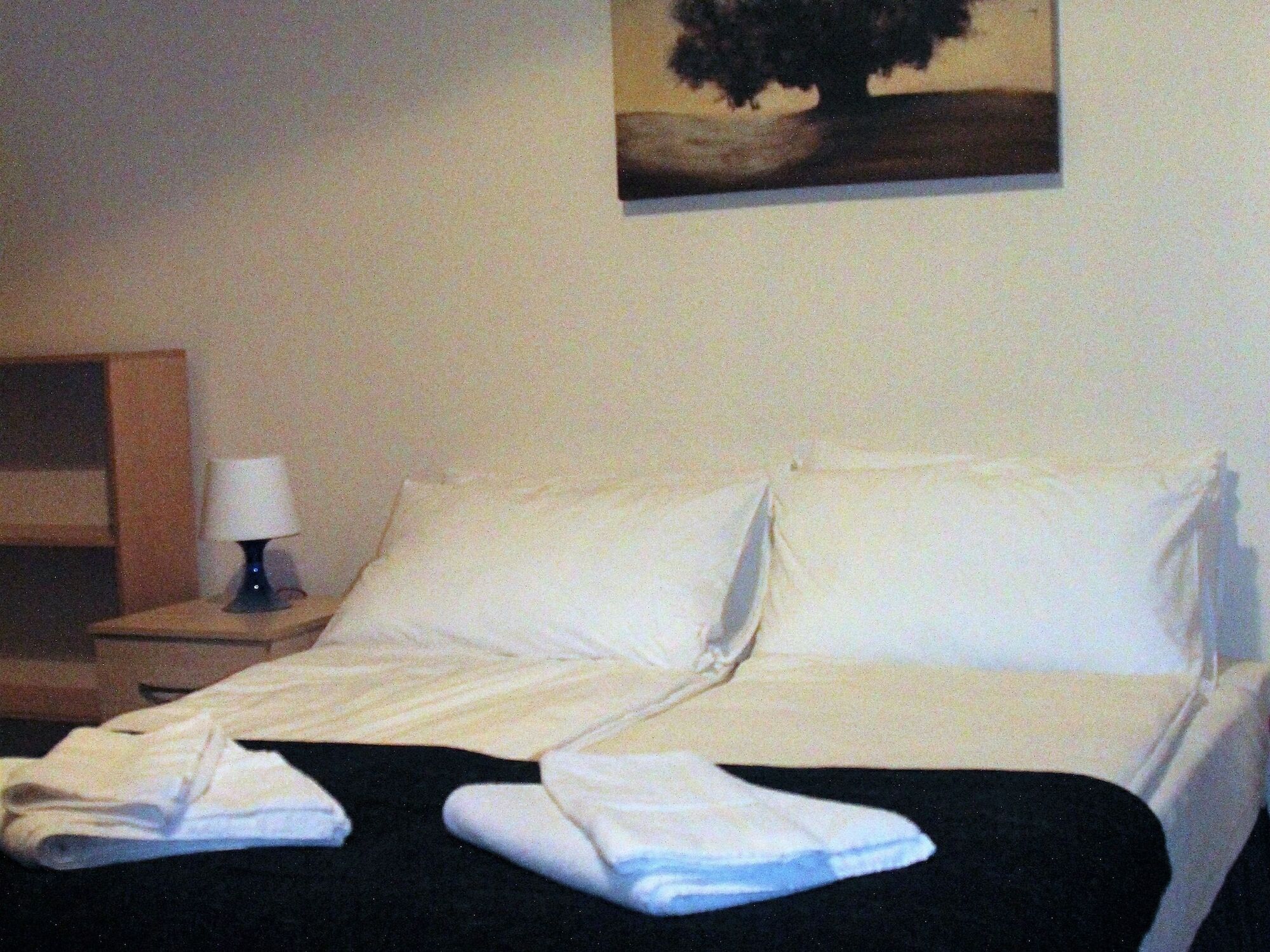 Pier 61 Guest Accommodation Hastings Buitenkant foto